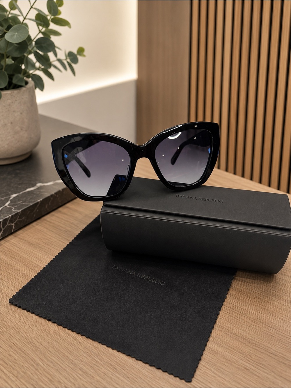 Banana Republic Black Sunglasses with Gradient Gray Lenses
